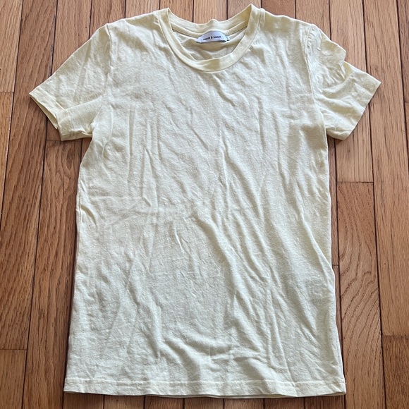 Samsøe Samsøe Tops - Hemp and Cotton Blend Butter Yellow T-Shirt